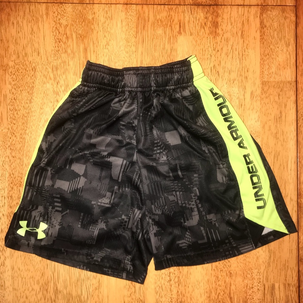 Under Armour athletic shorts size xs